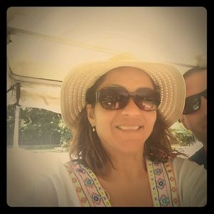 Meet your Posher, Janet